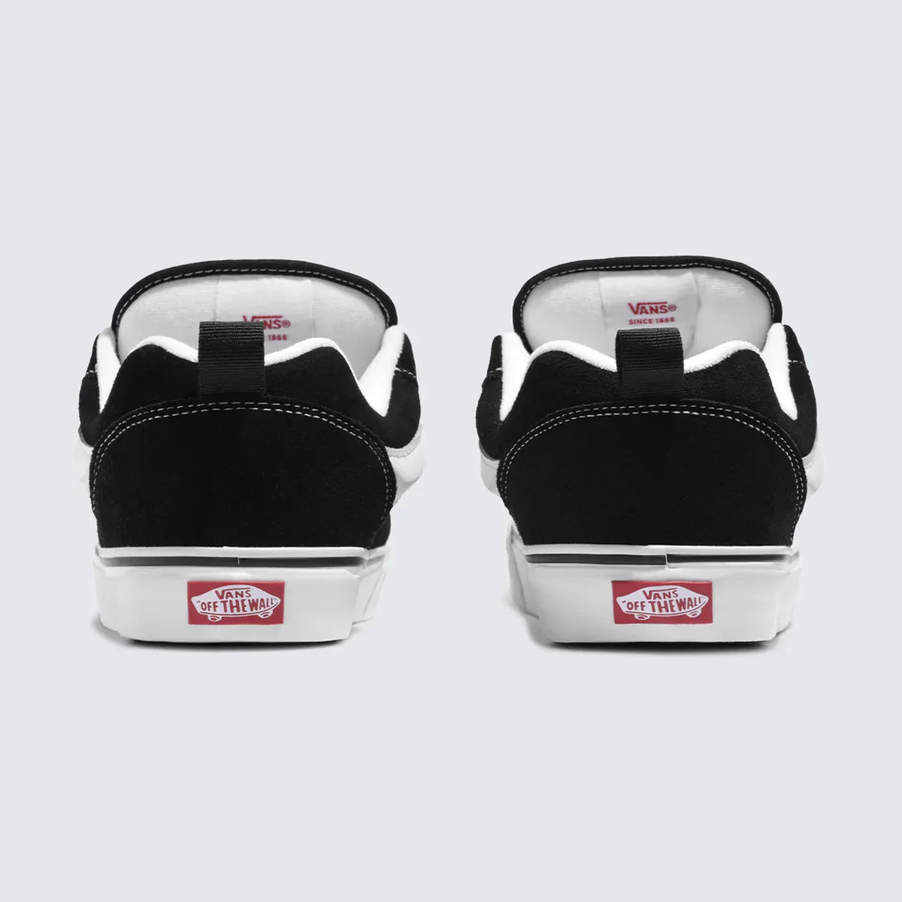 Knu Skool Black True White–Elegante