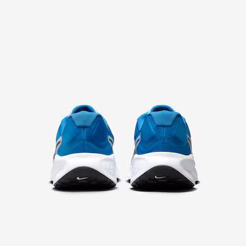 Nike Revolution 7–Elegante