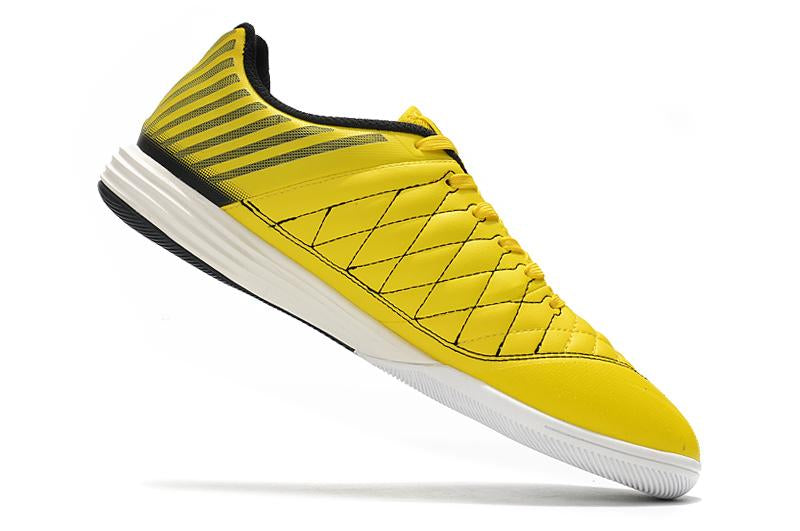 Chuteira Lunar Gato II Futsal–Elegante