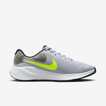 Nike Revolution 7–Premium