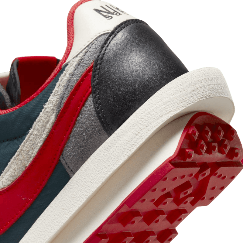 Sacai x Undercover LDWaffle Midnight Spruce–Confortável