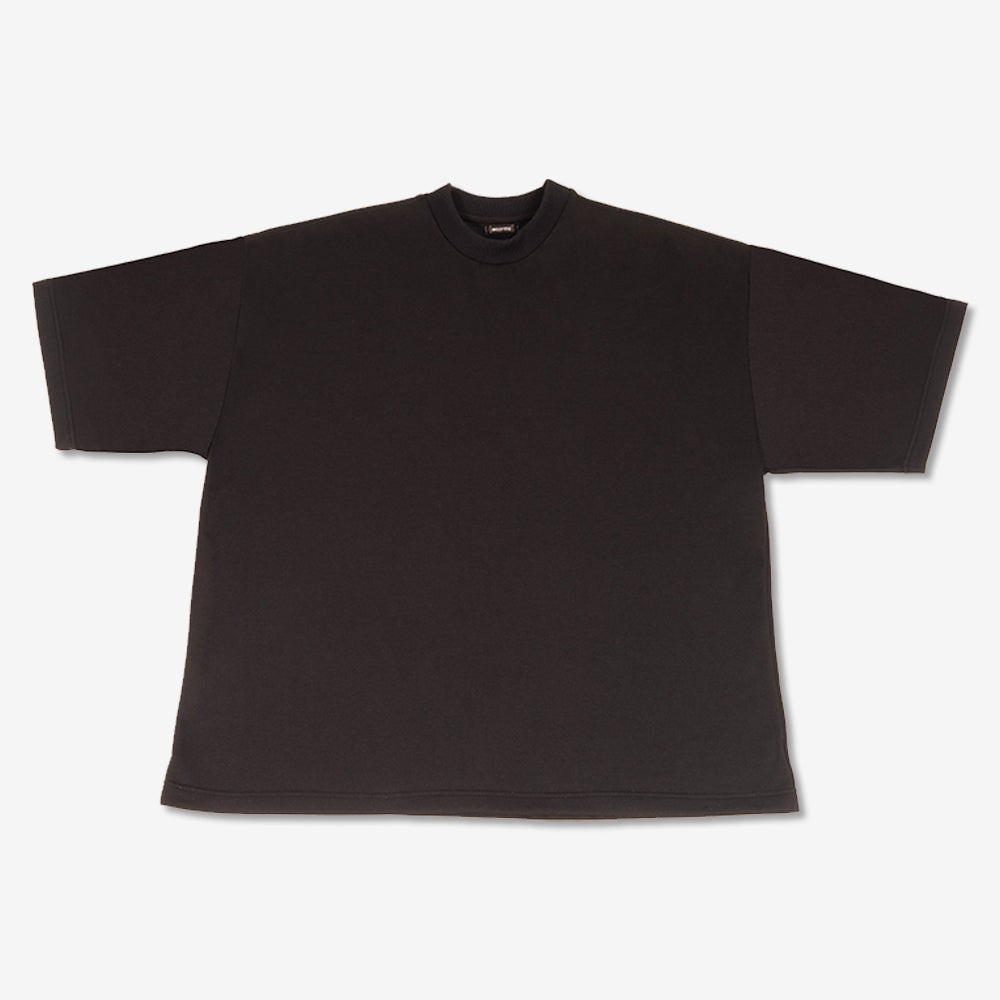 Camiseta Individu Oversized Black–Elegante