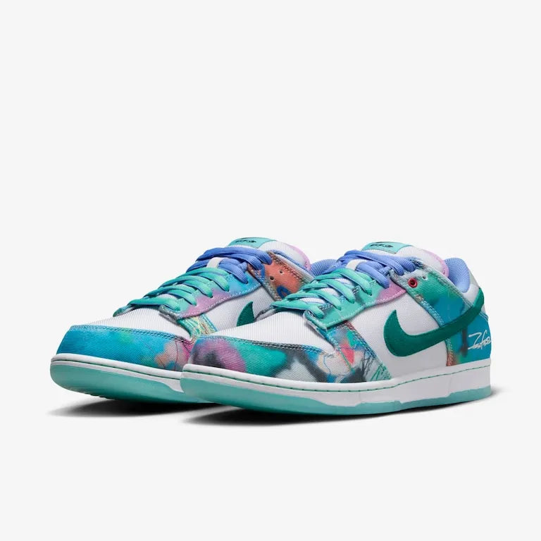 Futura Laboratories x SB Dunk Low White and Geode Teal–Exclusivo