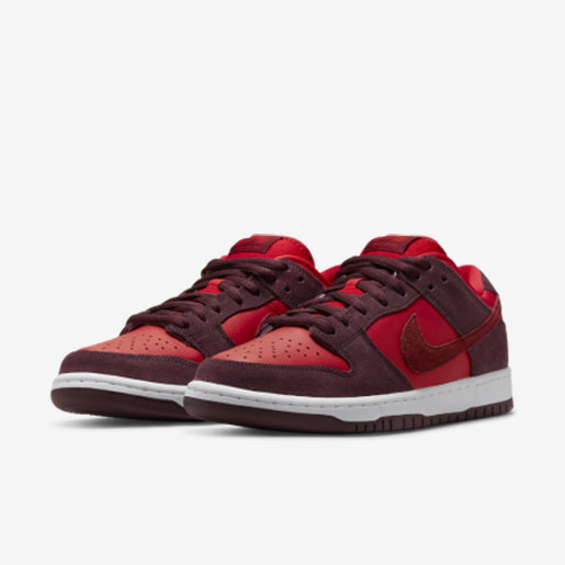SB Dunk Low Cherry–Elegante