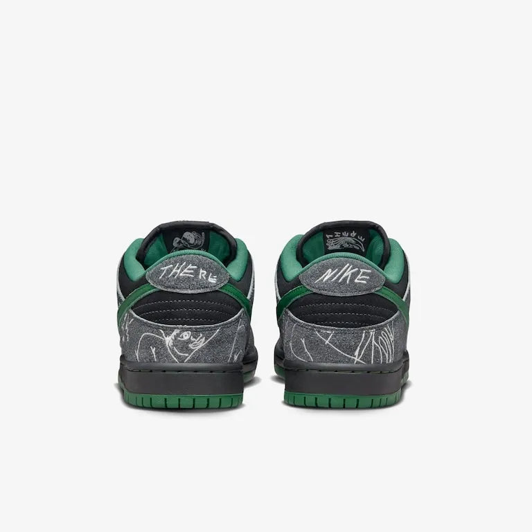 There Skateboards x SB Dunk Low Anthracite and Gorge Green–Confortável