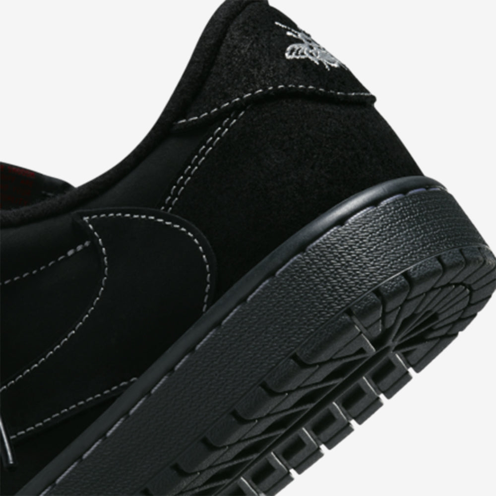 Travis Scott x Air Jordan 1 Low Black Phantom–Elegante