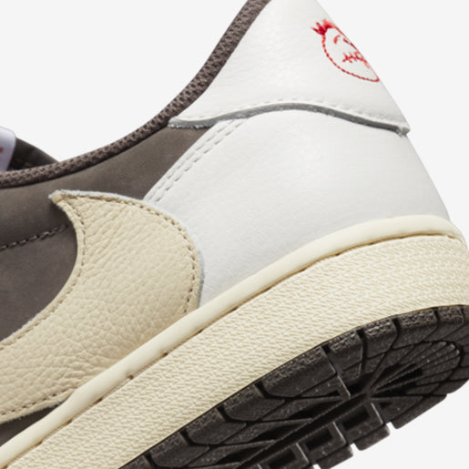 Travis Scott x Air Jordan 1 Low Reverse Mocha–Exclusivo