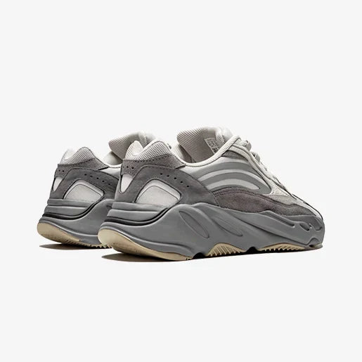 Yeezy Boost 700 V2 Tephra–Elegante