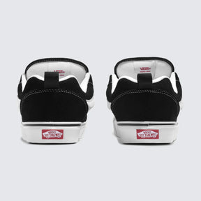 Knu Skool Black True White–Elegante