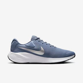 Nike Revolution 7–Confortável