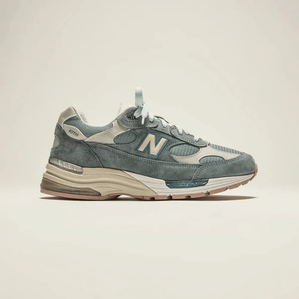 Kith x 992 Osaka Pack–Clássico