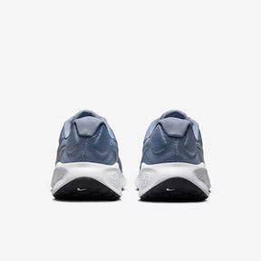 Nike Revolution 7–Confortável