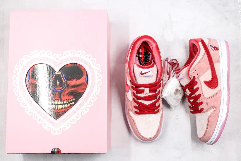 Nike SB Dunk Low Strangelove–Exclusivo