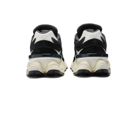 9060 Black White–Confortável