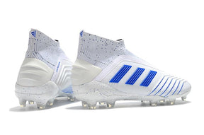 Chuteira Predator 19 Campo–Clássico