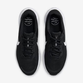 Nike Revolution 7–Confortável