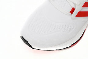 Ultraboost 22 - White Vivid Red–Clássico