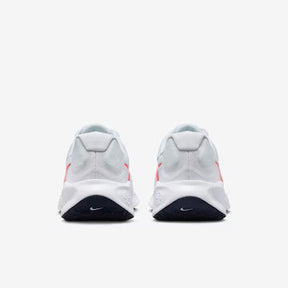 Nike Revolution 7–Premium