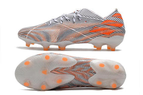 Chuteira Nemeziz 191 Campo–Confortável