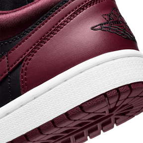 Air Jordan 1 Low Dark Beetroot–Elegante
