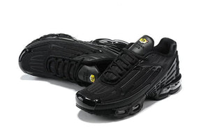AIR MAX PLUS TN3 TRIPLE BLACK–Clássico