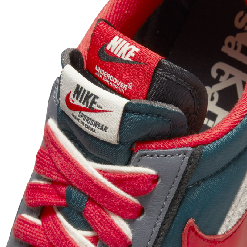 Sacai x Undercover LDWaffle Midnight Spruce–Confortável