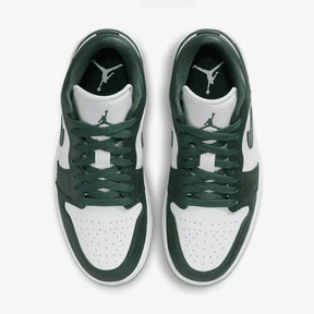 Air Jordan 1 Low Galactic Jade–Elegante