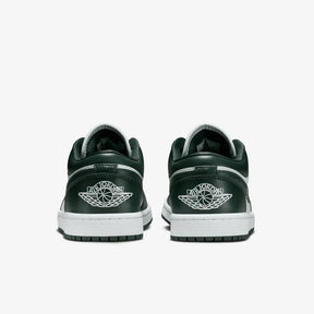 Air Jordan 1 Low Galactic Jade–Elegante