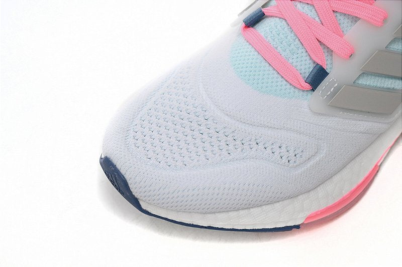 Ultraboost 22 White Almost Blue–Elegante