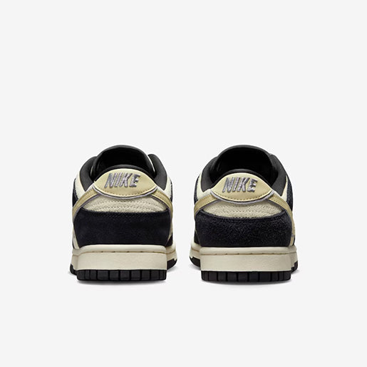 Dunk Low Black Suede–Elegante