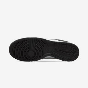 Dunk Low Black World Champ–Clássico