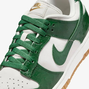 Dunk Low Green Ostrich–Clássico