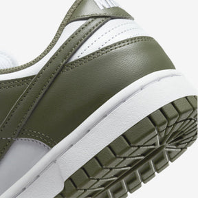 Dunk Low Medium Olive–Clássico