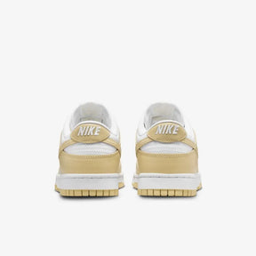 Dunk Low Team Gold–Clássico