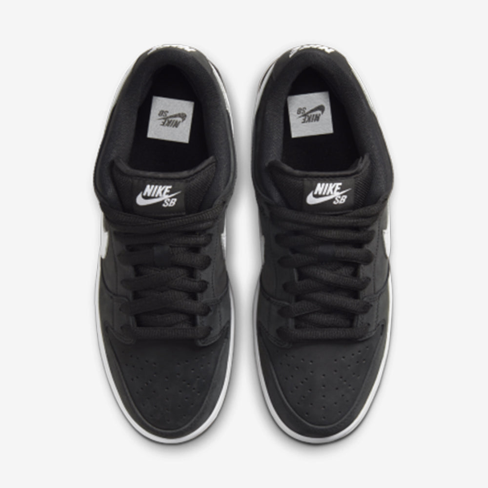 SB Dunk Low Black Gum–Clássico