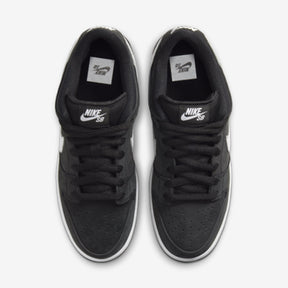 SB Dunk Low Black Gum–Clássico