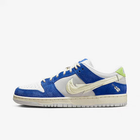SB Dunk Low Fly Streetwear–Premium