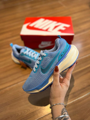 Invencible X RUN 3–Elegante