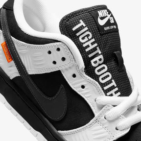 TIGHTBOOTH x SB Dunk Low Black White–Clássico
