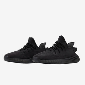 Yeezy Boost 350 V2 Onyx–Elegante
