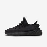 Yeezy Boost 350 V2 Onyx–Elegante