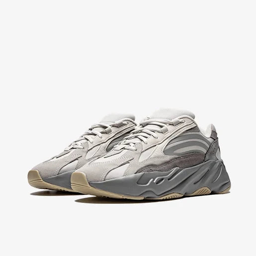 Yeezy Boost 700 V2 Tephra–Elegante