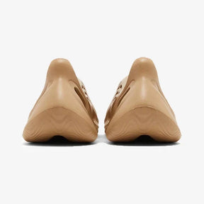 Yeezy Foam Runner Clay Taupe–Confortável